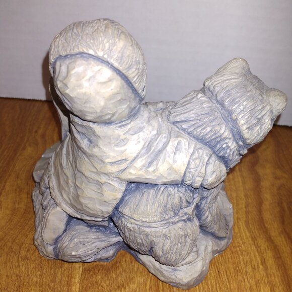 Glacial Ice Age Sculpture Alaska Gray Resin Eskimo Inuit Child Dog Sled Carved - Picture 5 of 6